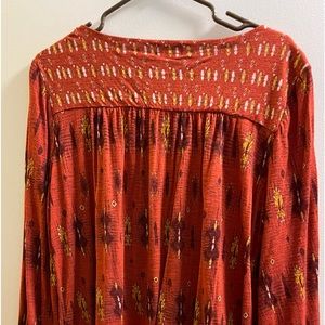 Lucky Brand Women’s Peasant style blouse fall colors a large
